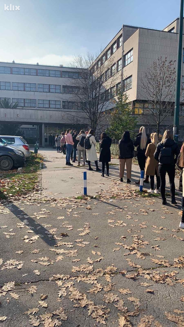 Studentska služba na Filozofskom fakultetu radi dva dana sedmično od 10:00 do 14:00 sati (Foto: Čitatelj)