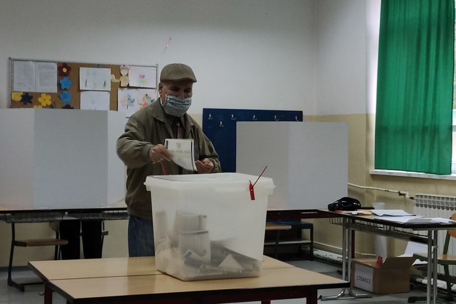 Obavljanje građanske dužnosti (Foto: G. Š./Klix.ba)