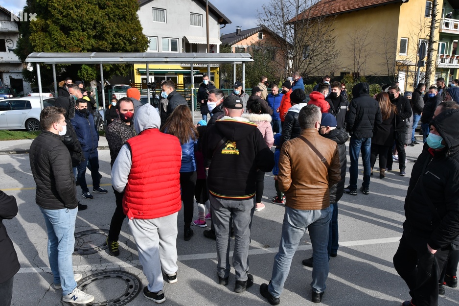 Stanovnici uznemireni nakon ubistva sugrađanina (Foto: I. Š./Klix.ba)