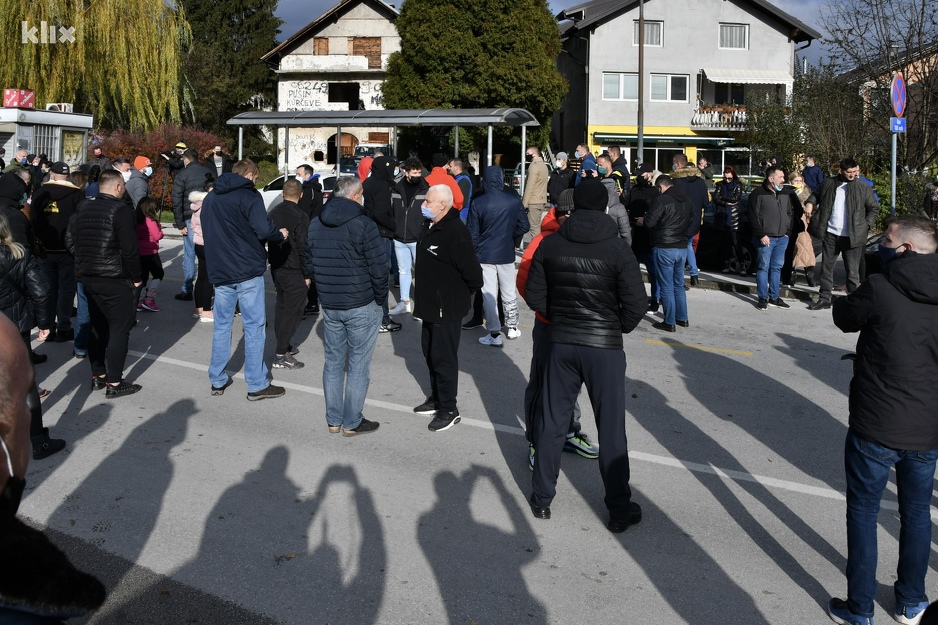 Protest građana Otesa (Foto: I. Š./Klix.ba)