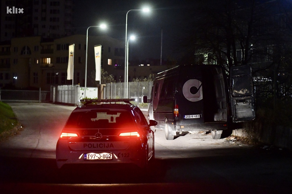 Samo je 20 migranata imalo potrebne dokumente (Foto: T. S./Klix.ba)
