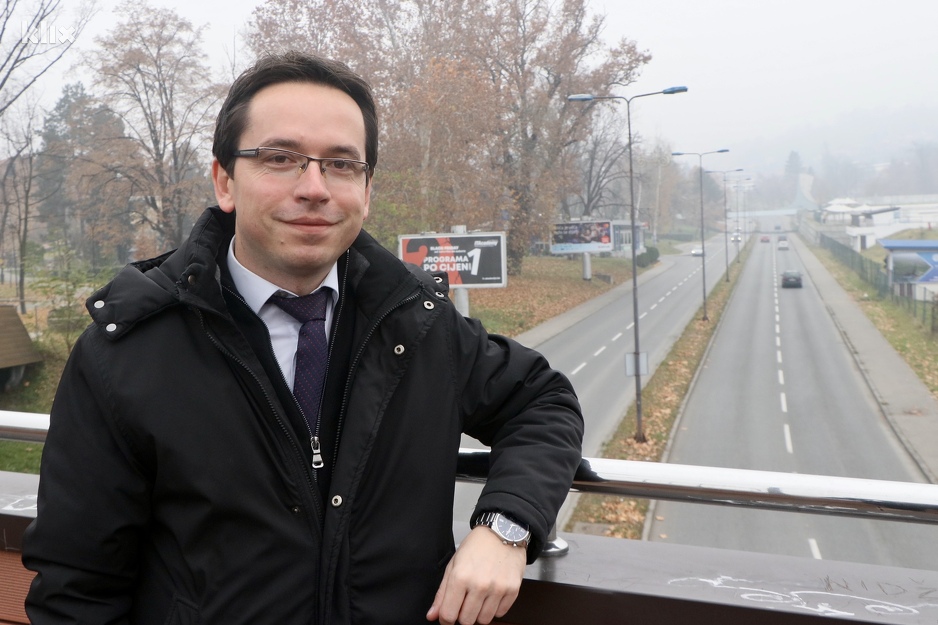 Jasmin Hasić je među rijetkim dirigentima u BiH: Umjetnik koji muzici ...