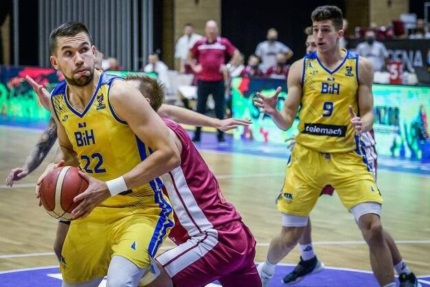 Emir Sulejmanović u dresu reprezentacije BiH (Foto: FIBA)