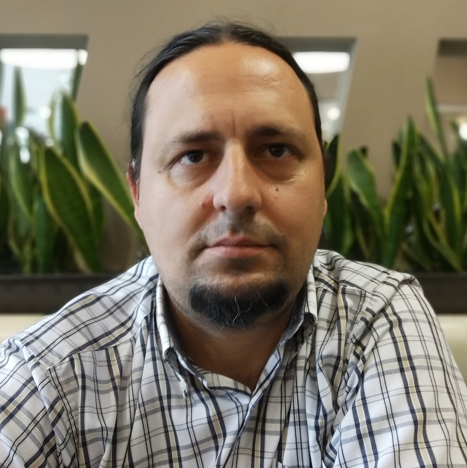 Pjesnik Goran Vrhunc