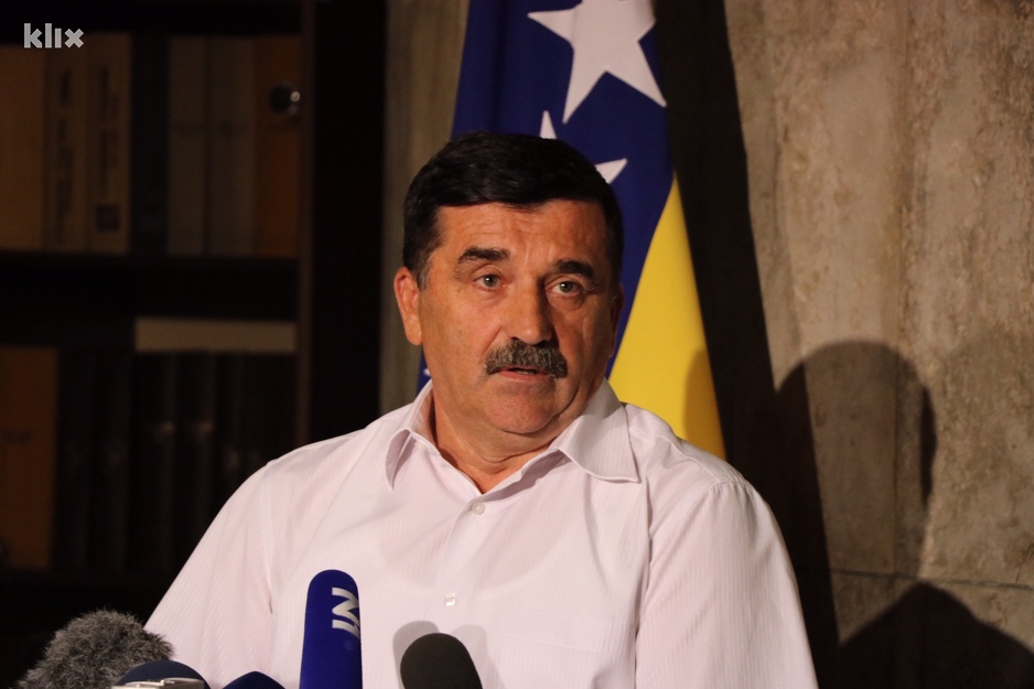 Nikola Lovrinović (HDZ) (Foto: H. M./Klix.ba)