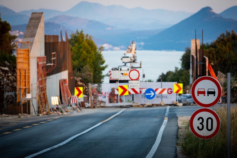 Radovi na izgradnji pristupnih cesta (Foto: Milan Sabic/PIXSELL)