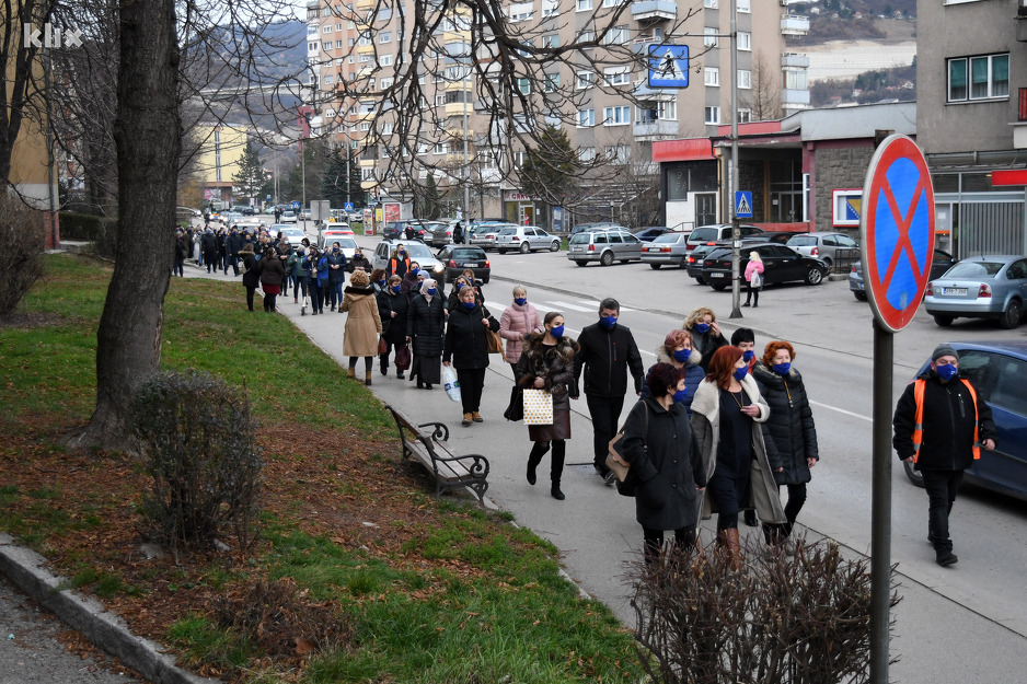 Protestna šetnja radnika u zdravstvu (Foto: E. M./Klix.ba)