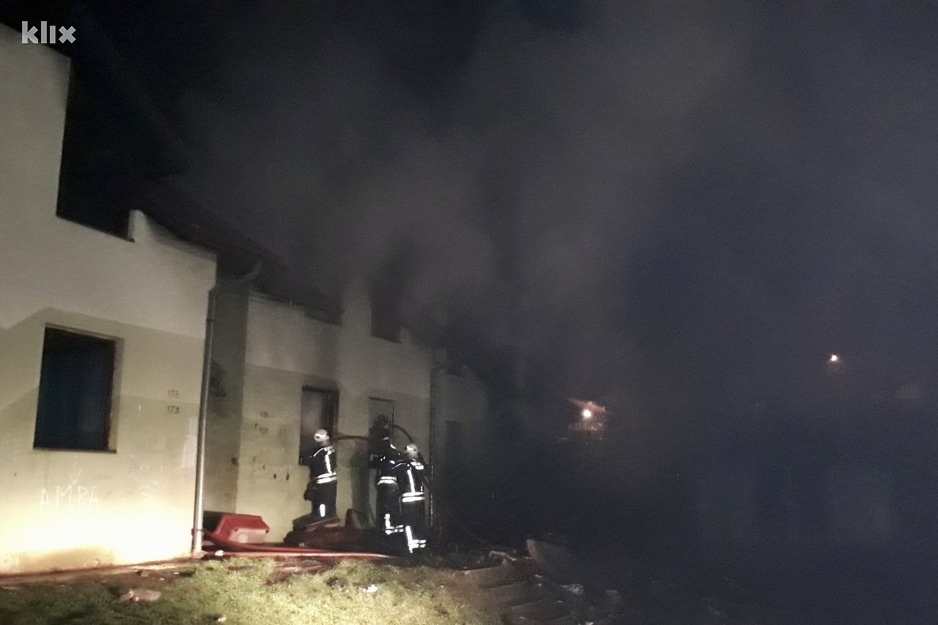 Vatrogasci su uspjeli ugasiti vatru (Foto: Klix.ba)