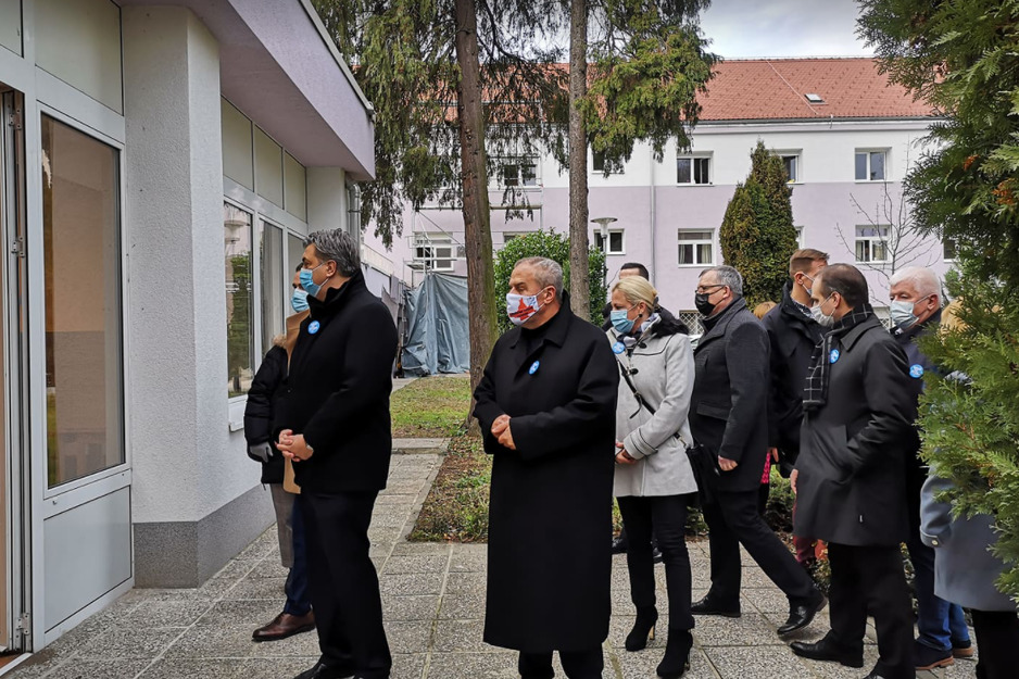 Javnoj vakcinaciji prisustvovali i hrvatski zvaničnici (Foto:HRT)