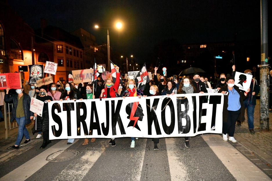 Protesti u Poljskoj nakon zabrane abortusa (Foto: EPA-EFE)