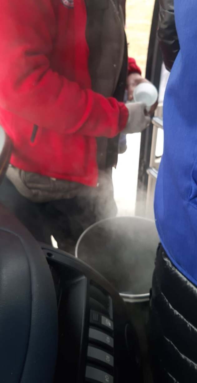 Vozači su se tek danas okrijepili čajem, Foto: Ado Kaljanac