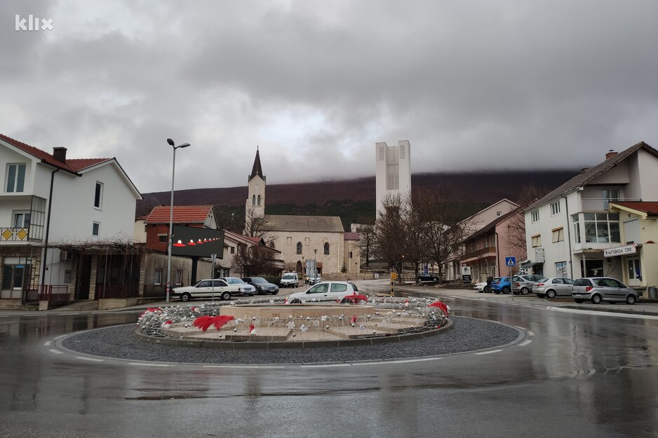 Posušje zavijeno u crno (Foto: G. Š./Klix.ba)