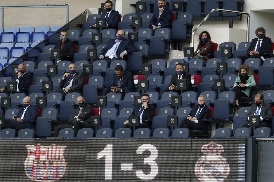 Barcelona je poražena i u velikom derbiju na Nou Campu od Real Madrida rezultatom 1:3 (Foto: EPA-EFE)