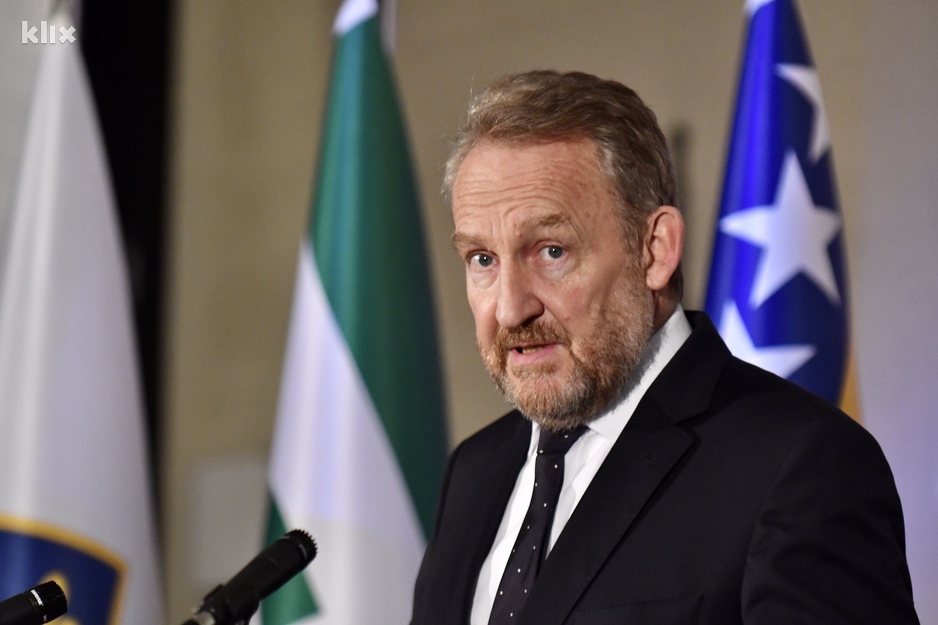 Bakir Izetbegović