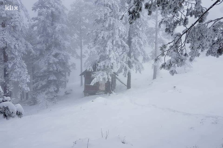 Manje planinske kućice stavile su se na raspolaganje posjetiteljima (Foto: Klix.ba)