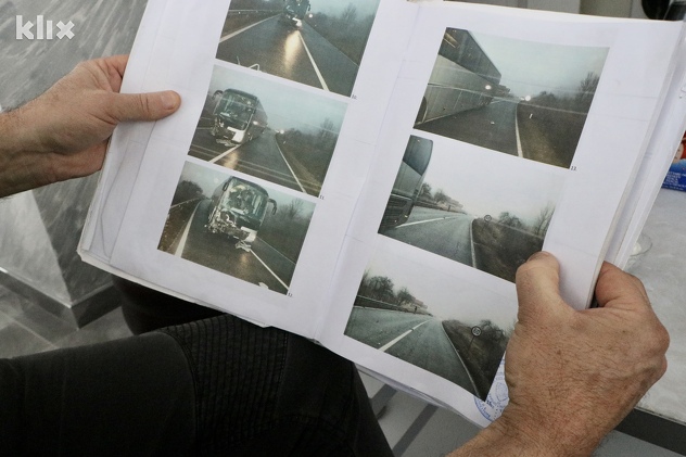 Foto-dokumentacija s mjesta saobraćajne nesreće (Foto: A. K./Klix.ba)