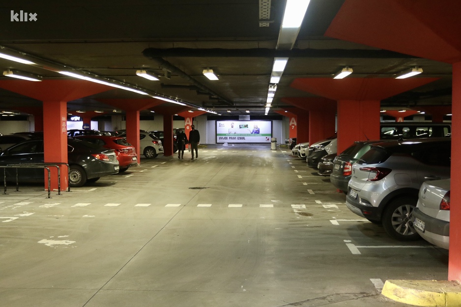 Garaža u kojoj se desio incident (Foto: D. Ć./Klix.ba)