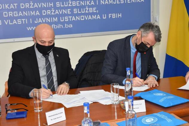 Potpisivanje Sporazuma o produženju kolektivnog ugovora, Foto: Vlada KS
