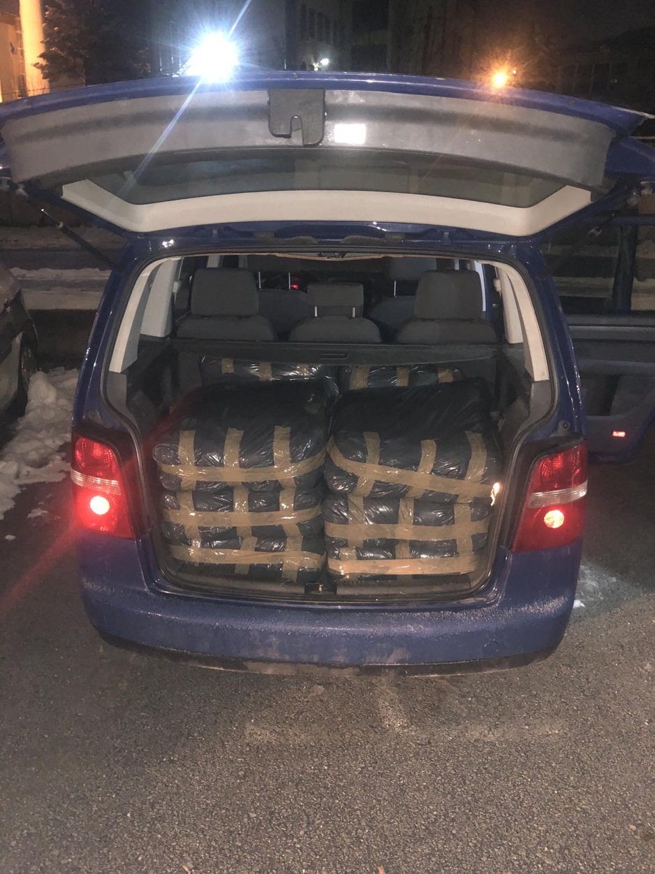 Duhan se nalazio u prtljažniku automobila