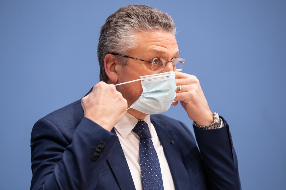 Lothar Wieler tokom obraćanja medijima u Berlinu (Foto: EPA-EFE)