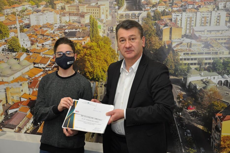 Član tima robotičara i načelnik Općine Stari Grad