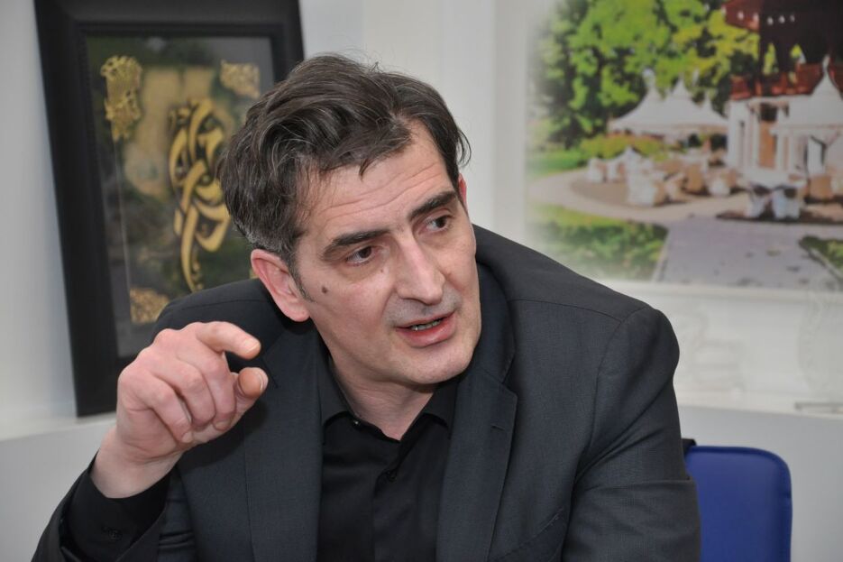 Predsjedavajući komisije Faruk Kapidžić (Foto: Općina Stari Grad)