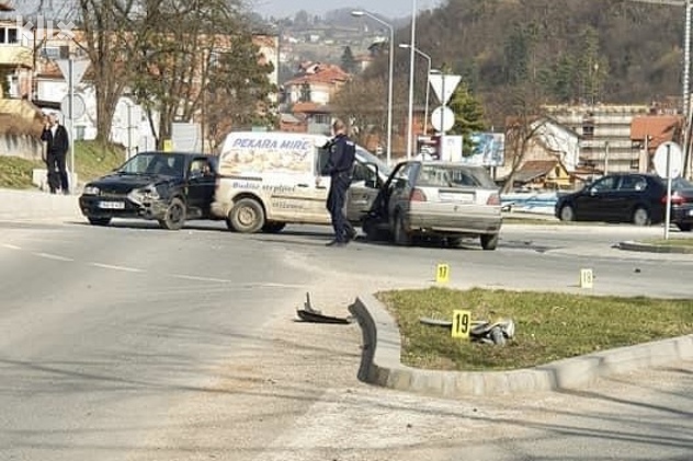 Policija na mjestu događaja obavlja uviđaj (Foto: Facebook)