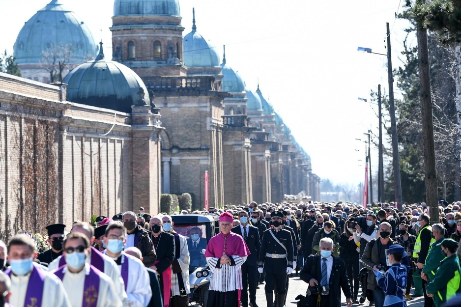 Nekoliko stotina građana prisustvovalo sprovodu (Foto:Josip Regovic/PIXSELL)