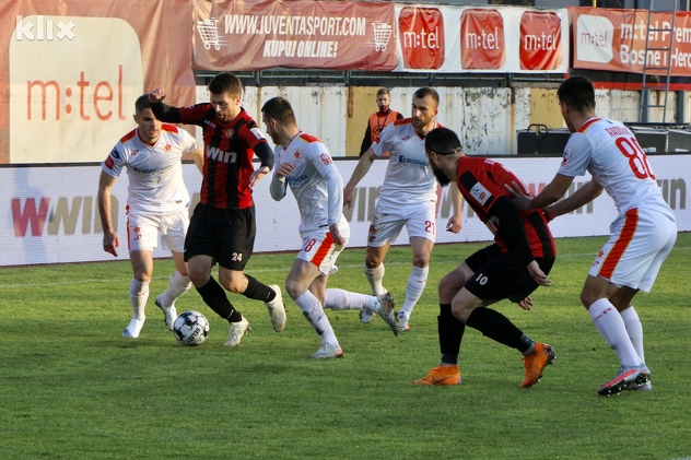 Sloboda - Velež 1:2 (Foto: A. K./Klix.ba)