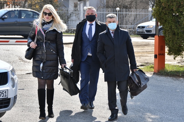 Fahrudin Solak s advokatom (Foto: I. Š./Klix.ba)