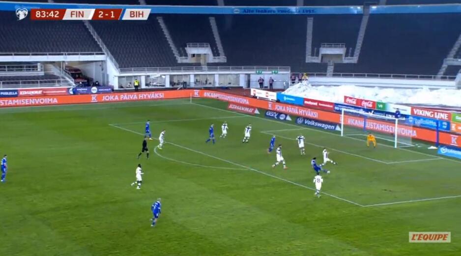 Trenutak kada je Stevanović pogodio za 2:2