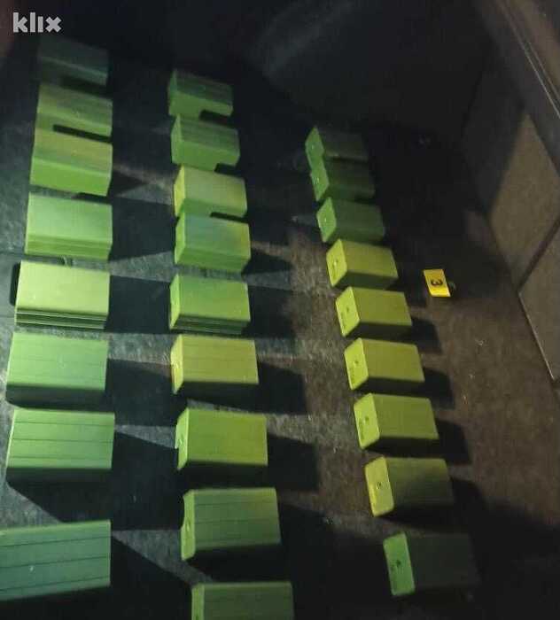 SIPA u mjestu Tarčin kod Sarajeva pronašla 46 kilograma eksploziva (Foto: Klix.ba)