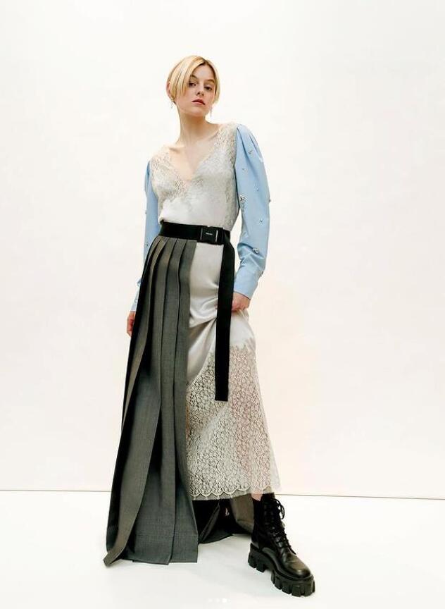 Emma Corin (Foto: Instagram)