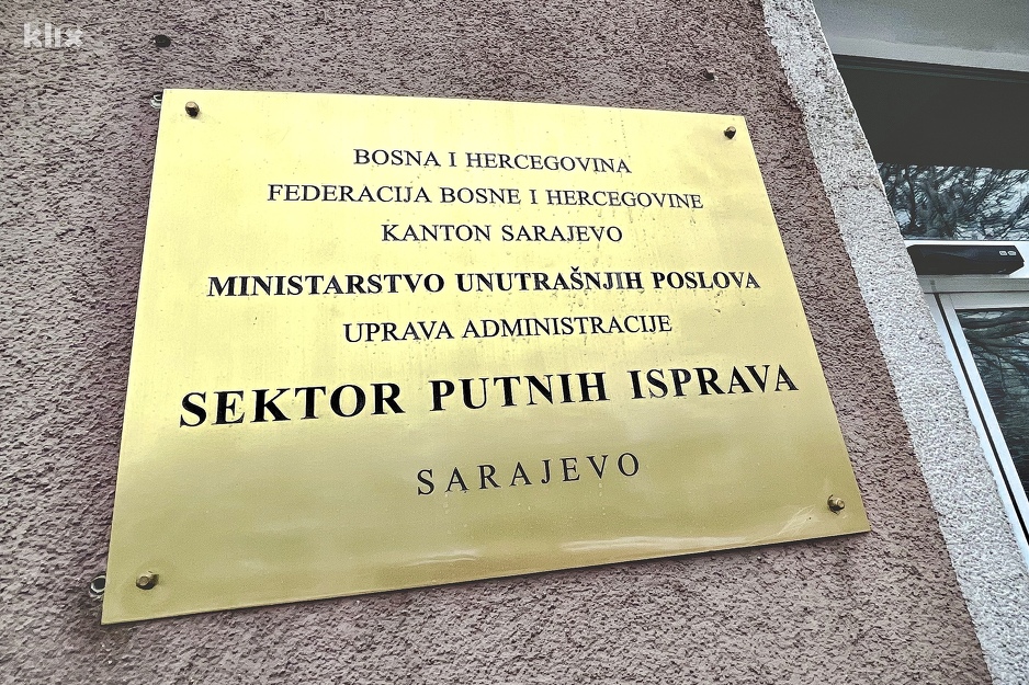 Sektor putnih isprava se nalazi u PS Novo Sarajevo, u ulici Zmaja od Bosne broj 15