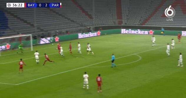 Trenutak kada je Choupo-Moting postigao gol za Bayern protiv PSG-a