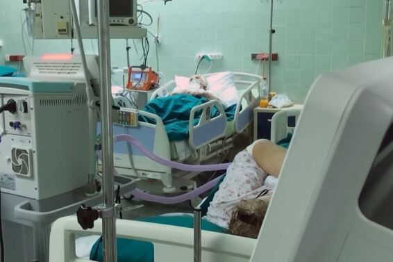 Prilog VOA-e na kojem se vide ACM812A respiratori