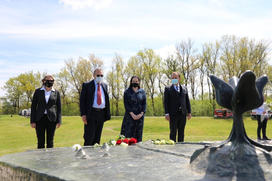 Delegacija Grada Sarajeva odala počast žrtvama logora Jasenovac (Foto: Grad Sarajevo)