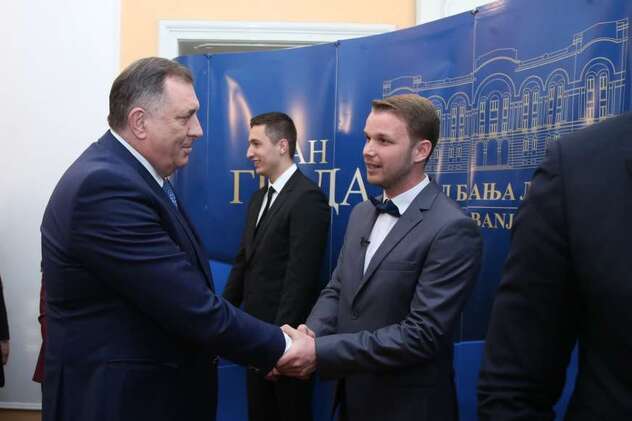 Srdačan pozdrav Dodika i Stanivukovića (Foto: Siniša Pašalić/RAS Srbija)