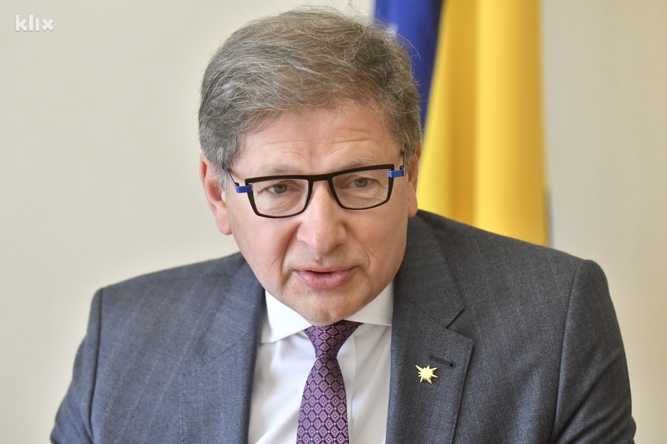 Hadžikadić pohvalno govorio o Arifagiću (Foto: T. S./Klix.ba)