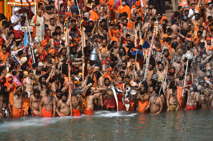 Hinduistički obred koji je odobrio indijski premijer (Foto: EPA-EFE)