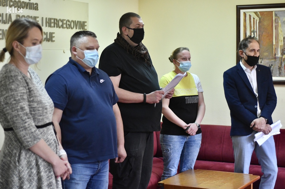 Predstavnici udruženja ukazali da se predugo čeka na procesuiranje slučaja (Foto: T. S./Klix.ba)