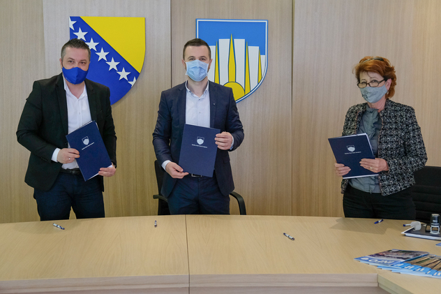 Salmir Kovač, Semir Efendić i Bedrija Hodžić (Foto: Općina Novi Grad Sarajevo)