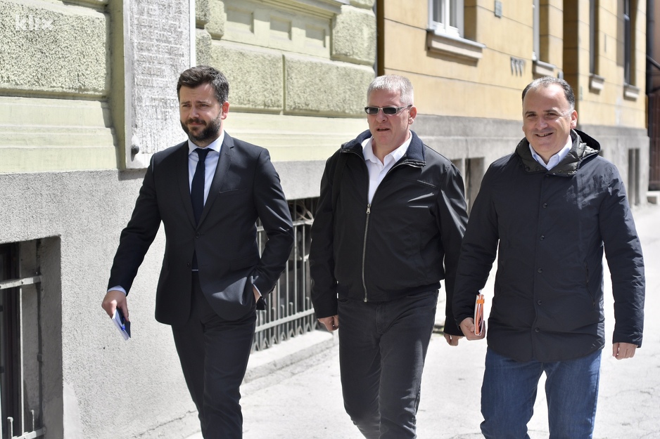 Zuhrić s delegacijom Demokratske frone na posljednjem sastanku novog političkog projekta (Foto: T. S./Klix.ba)