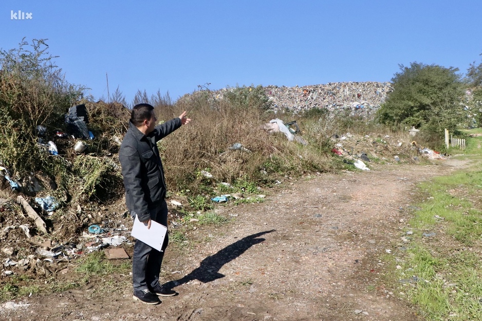 Deponija u Gračanici je također ekološki problem (Foto: A. K./Klix.ba)