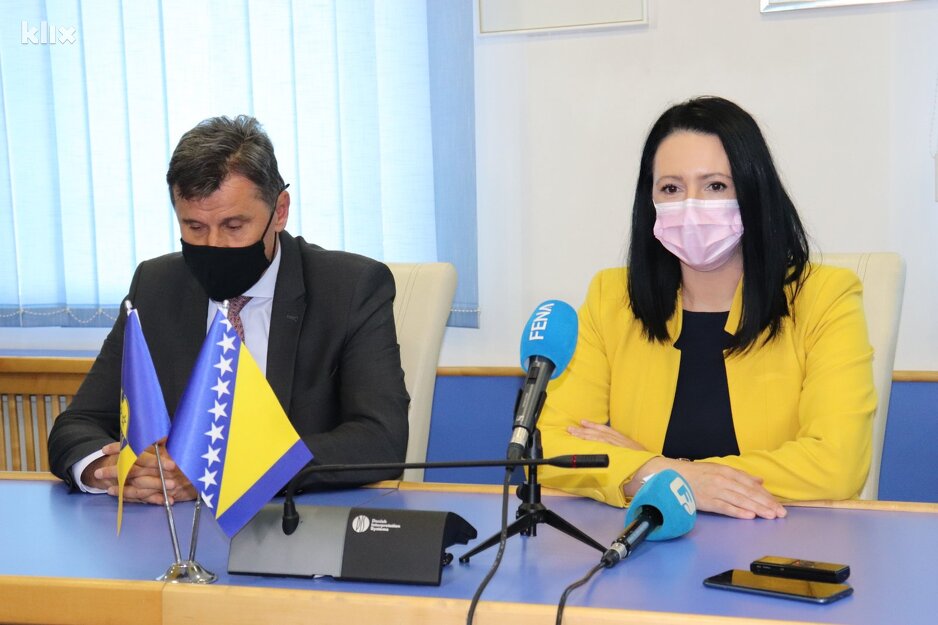 Premijer FBiH Fadil Novalić sa premijerkom BPK Aidom Obućom