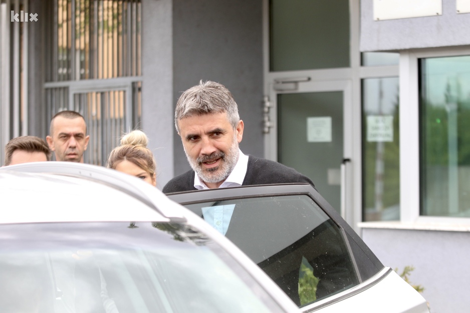 Zoran Mamić ubrzo napustio Sud BiH pa se vratio (Foto: T. S./Klix.ba)