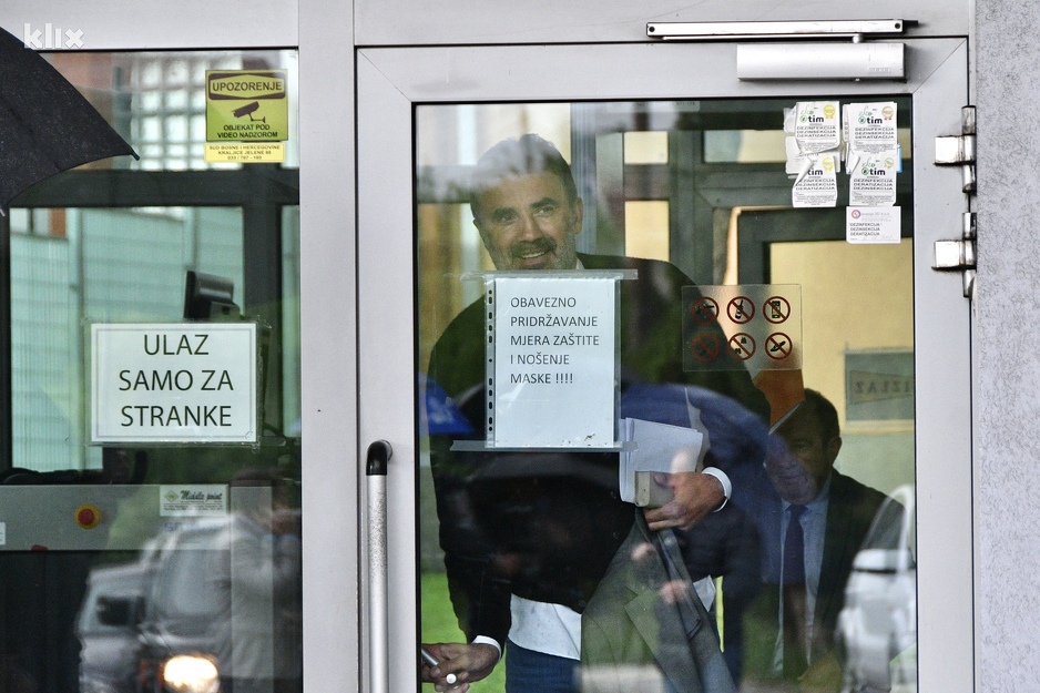 Zoran Mamić izlazi sa ročišta u Sudu BiH (Foto: I. Š./Klix.ba)