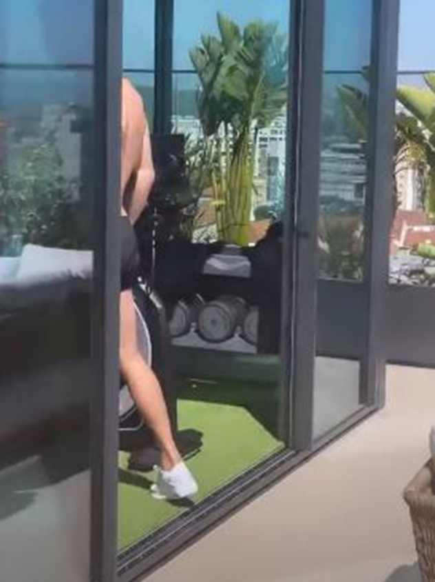 Georgina je na Instagramu objavila video na kojem Ronaldo ulazi u sporni paviljon (Foto: Screenshot)