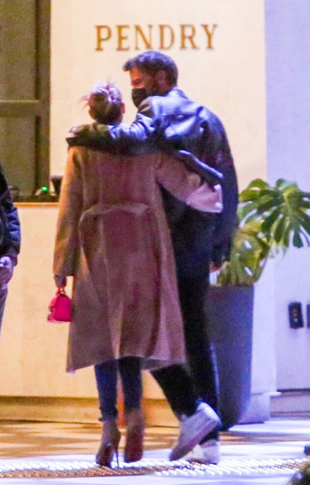 Jennifer Lopez i Ben Affleck (Foto: Rachpoot/Roger/Geva/Backgrid)