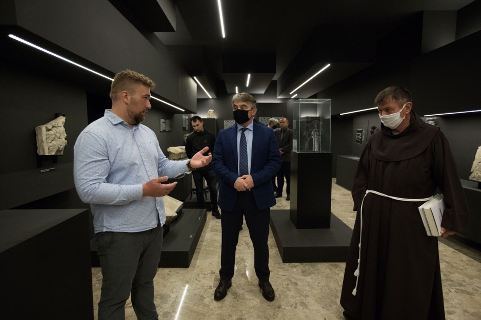 Željko Komšić u posjeti Jajcu (Foto: Predsjedništvo BiH)